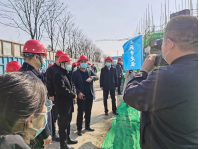 Guo Kangwei, the mayor of Baodi District, Tianjin, led a team to inspect safety production in the construction of the Xiang'an Huating project in Suzhong