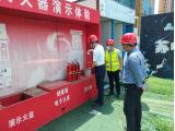 Xu Yunyong, member of the Standing Committee of the Yichun Municipal Party Committee and Minister of the Organization Department, led a team to inspect the safety production work of the Suzhou Central Construction New World Triumphal City project