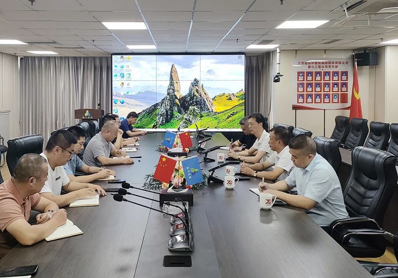 Group President Chen Yongming conducts market research in Hebei Province
