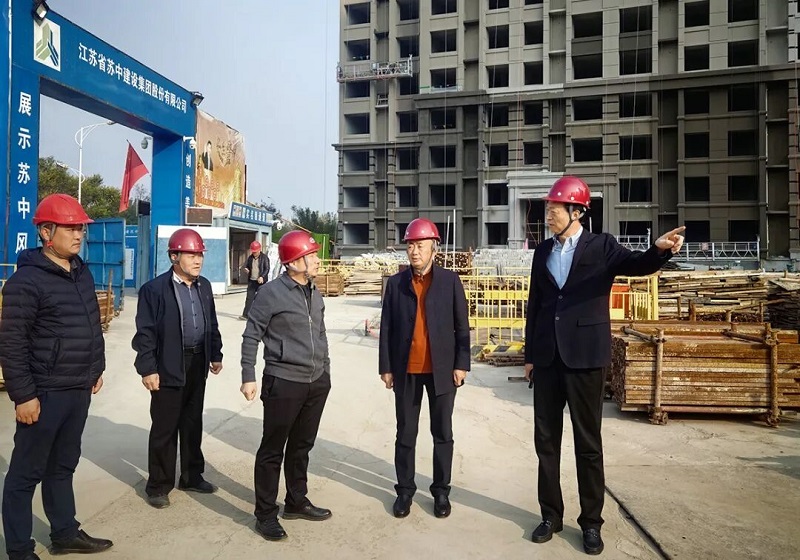 Chen Yongming, the president of the group, conducted a survey on the Tianjin market